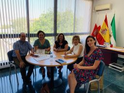 EL COTSA SE REÚNE CON LA CONCEJAL DELEGADA DEL ÁREA DE FAMILIA E IGUALDAD DE OPORTUNIDADES DEL AYUNTAMIENTO DE ALMERÍA