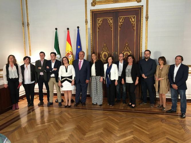 Reunión con la Presidenta de la Junta de Andalucía.